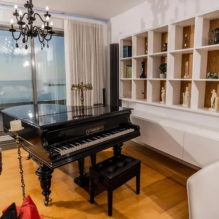 Apartment Niblue Seaview
